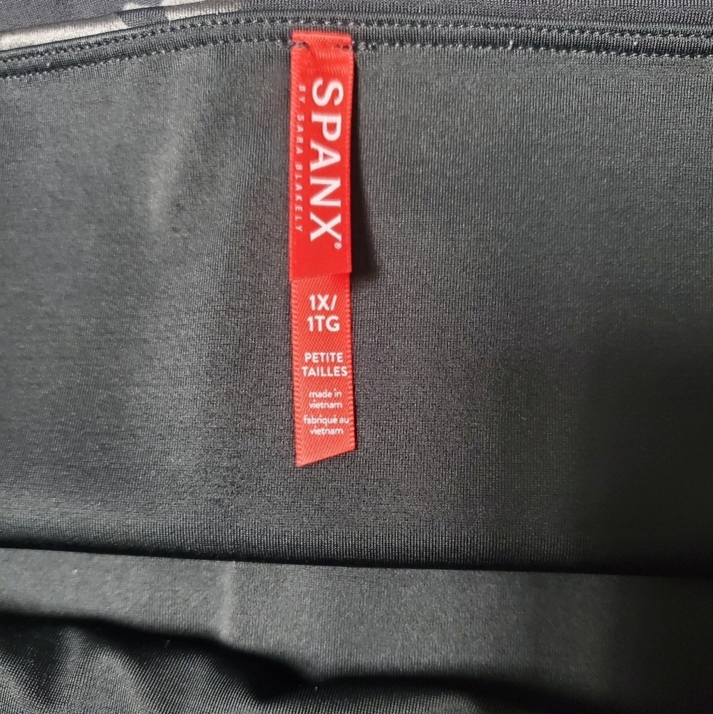 SPANX Black Faux Leather Camo Leggings Size 1X Short - Picture 10 of 16